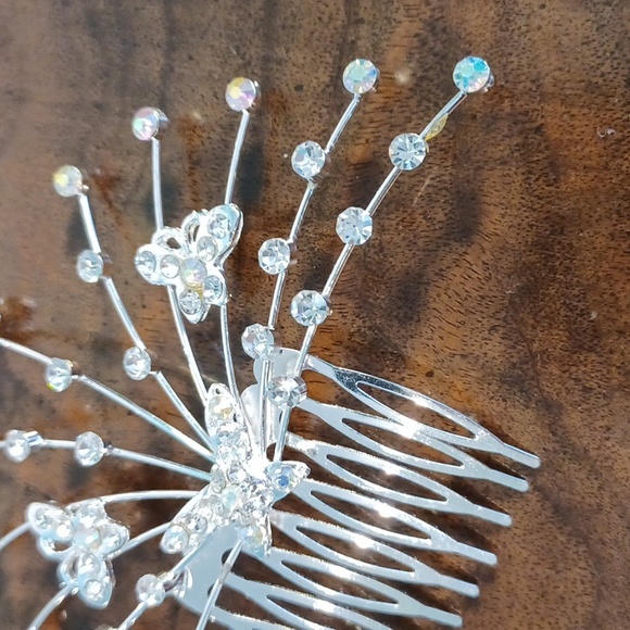 NEW! Bridal Headwear/ Bride Wedding hair accessory  comb 5763 - Picture 2 of 4